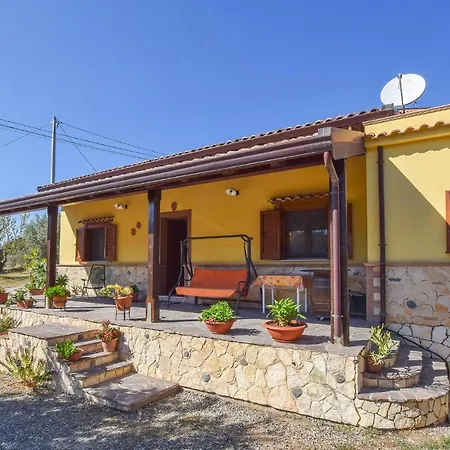 3 Bedroom Amazing In Reggio Calabria Pellaro